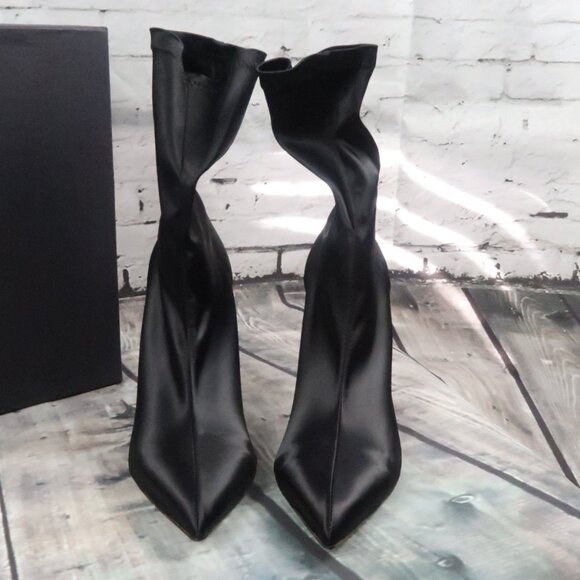 TONY BIANCO BLACK STRETCH SATIN DAVIS BOOTIES 4" HEEL SIZE 9.5 NIB - Picture 2 of 13